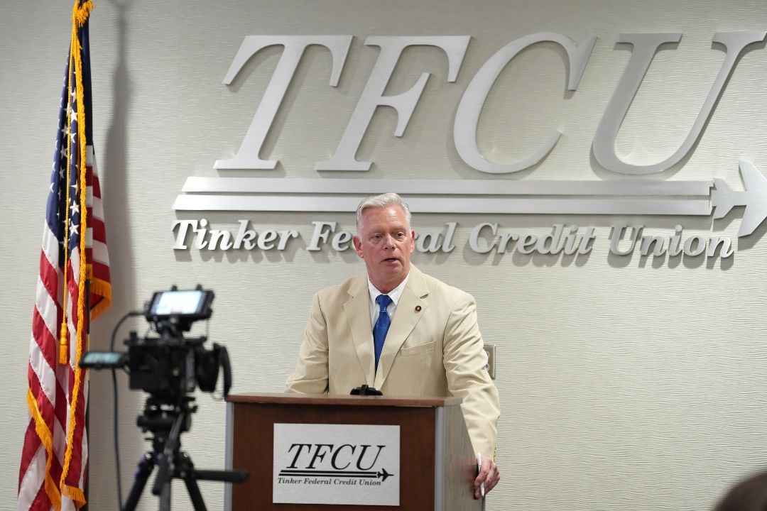 TFCU CEO Dave Willis speaks from a podium